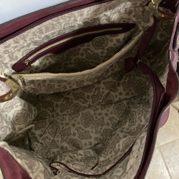 Shoulder bag. Burgundy pebble leather - Picture 4 of 5